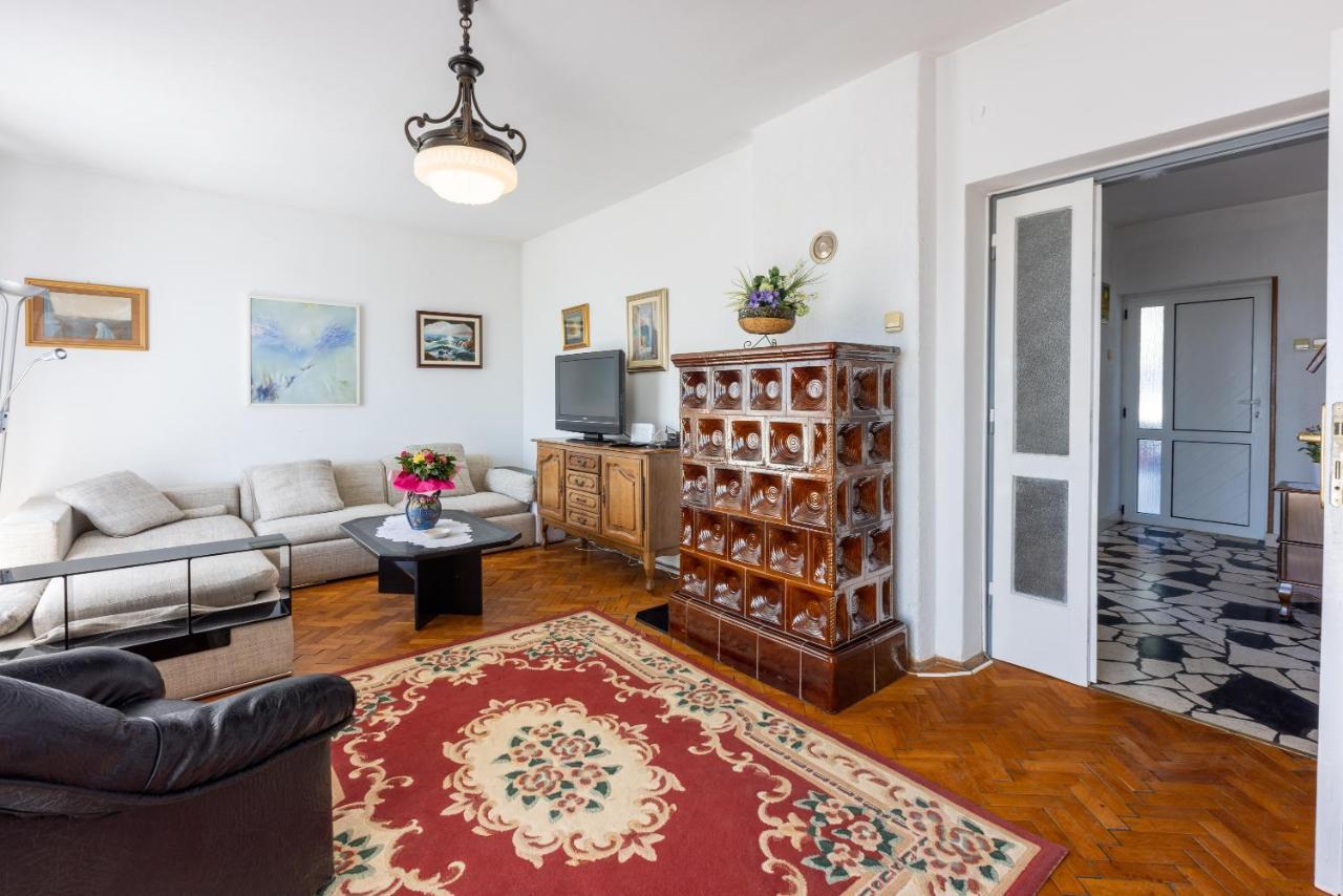 Apartment Mira "Pet Friendly" Crikvenica Kültér fotó