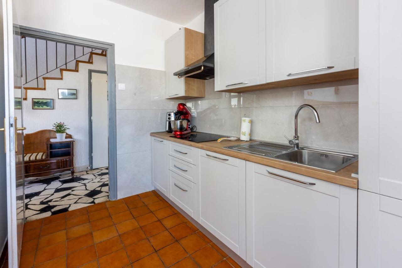 Apartment Mira "Pet Friendly" Crikvenica Kültér fotó