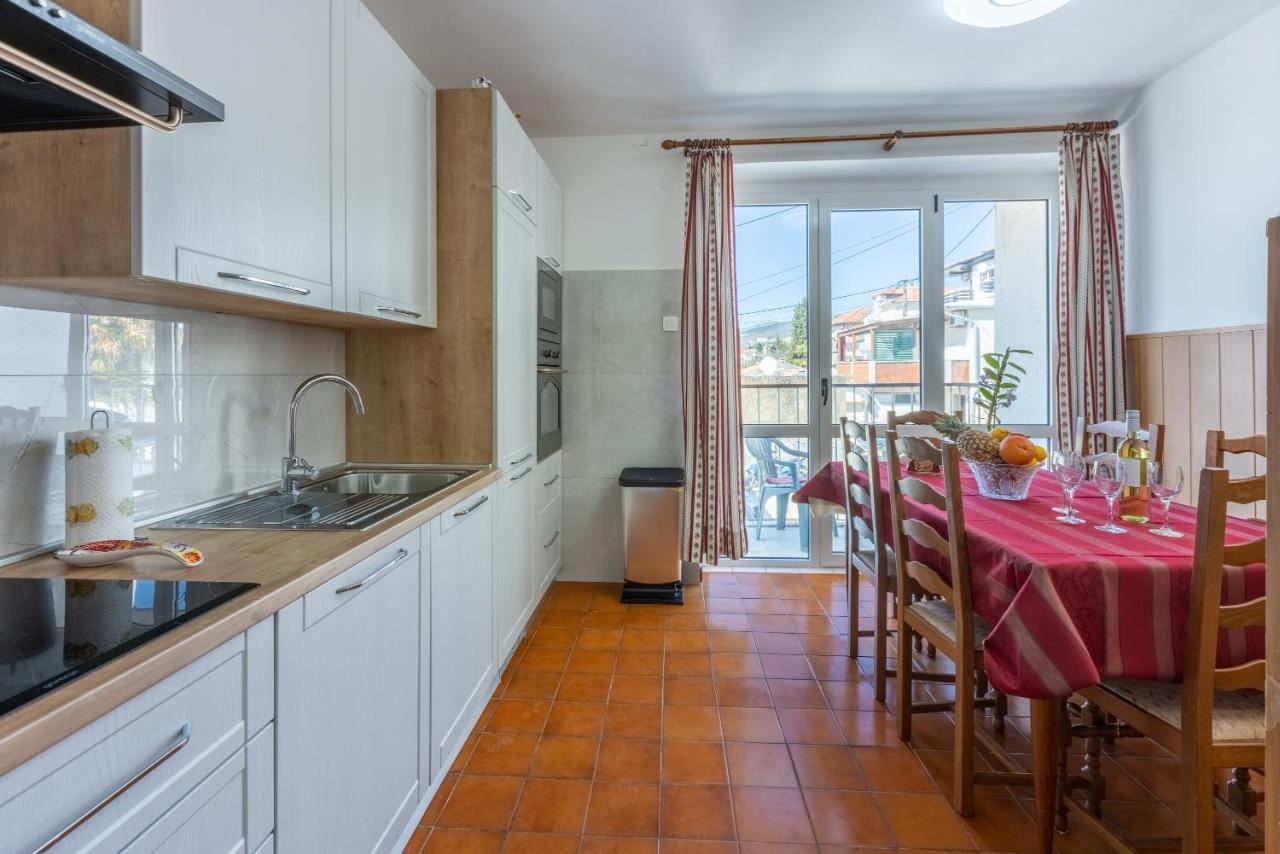Apartment Mira "Pet Friendly" Crikvenica Kültér fotó