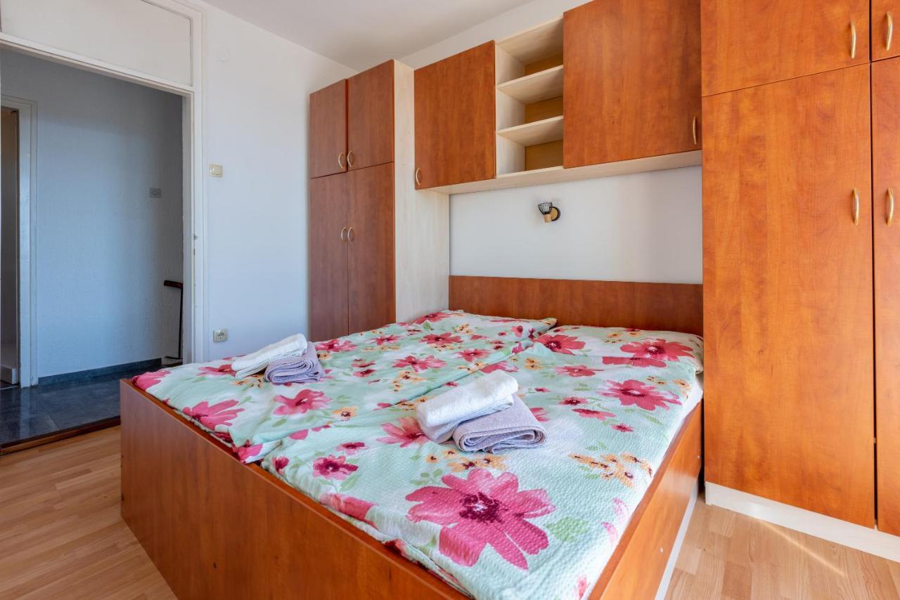Apartment Mira "Pet Friendly" Crikvenica Kültér fotó
