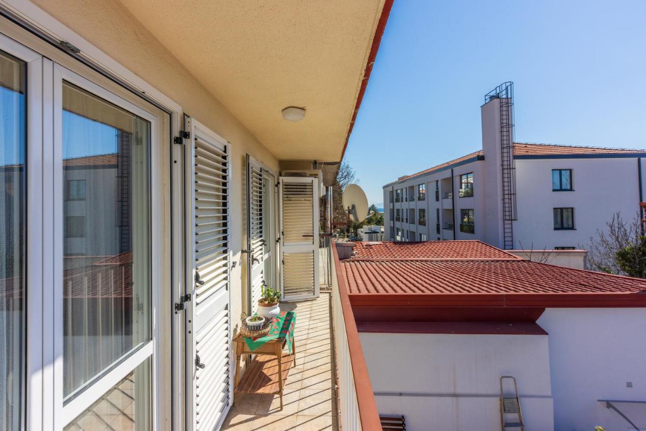 Apartment Mira "Pet Friendly" Crikvenica Kültér fotó
